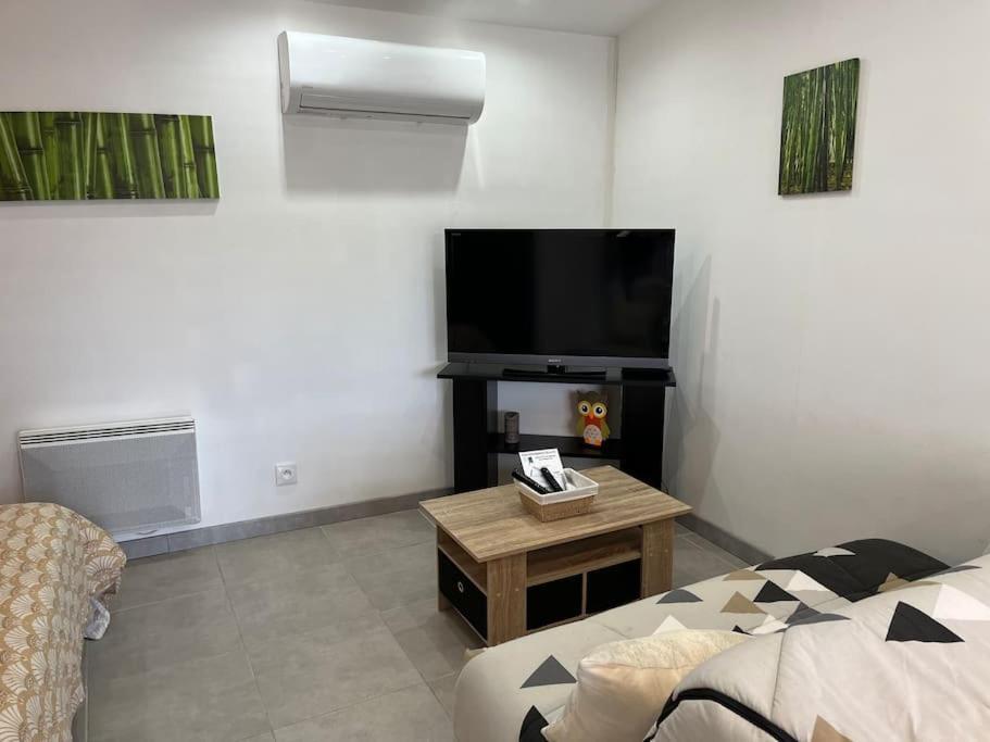 Villa Studio   Au coeur de Lôo à Sauveterre-de-Comminges Extérieur photo